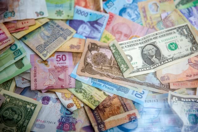 different types of money in different currencies
