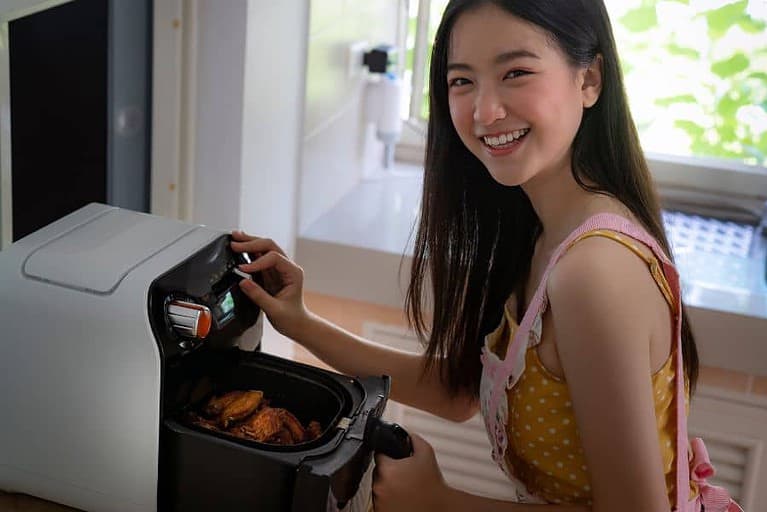 Can You Have an Air Fryer in a Dorm Room? Best For Students