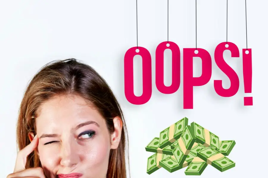 money mistakes college students make